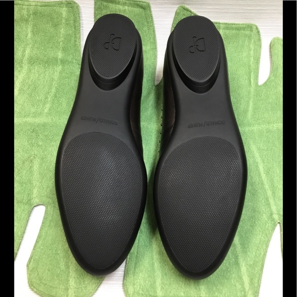 Beautiful Bronze Flats by Donald Pliner - Picture 8 of 8